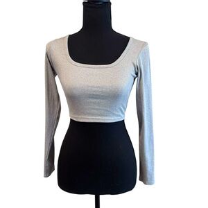 Women’s juniors SHEIN long sleeved gray ribbed crop top size XS